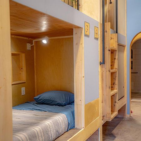 Social Stays - Santa Barbara'S First Hostel On State Street Exteriér fotografie