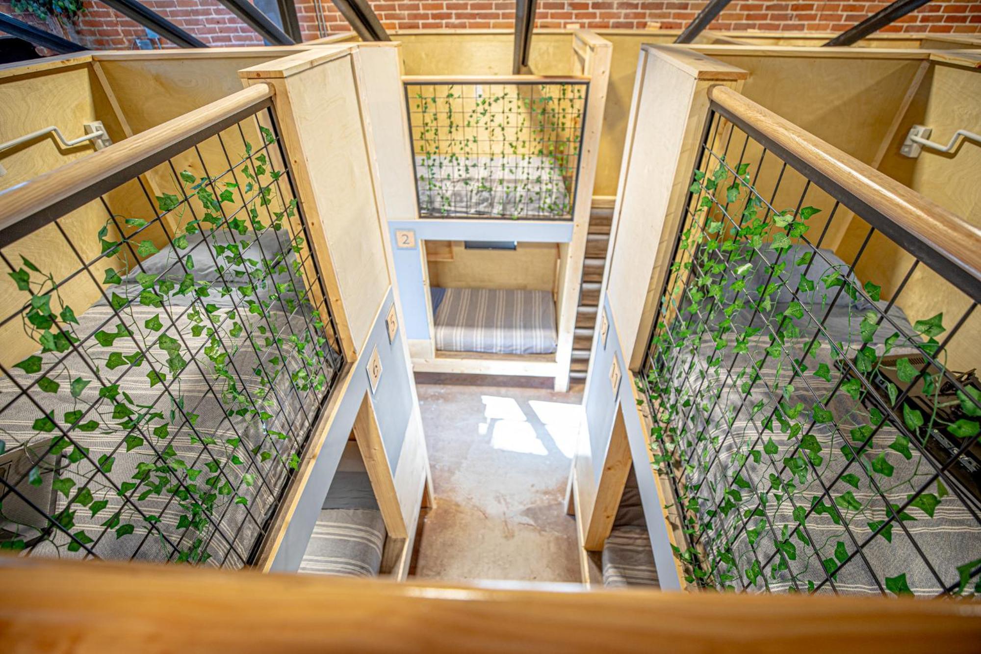 Social Stays - Santa Barbara'S First Hostel On State Street Exteriér fotografie