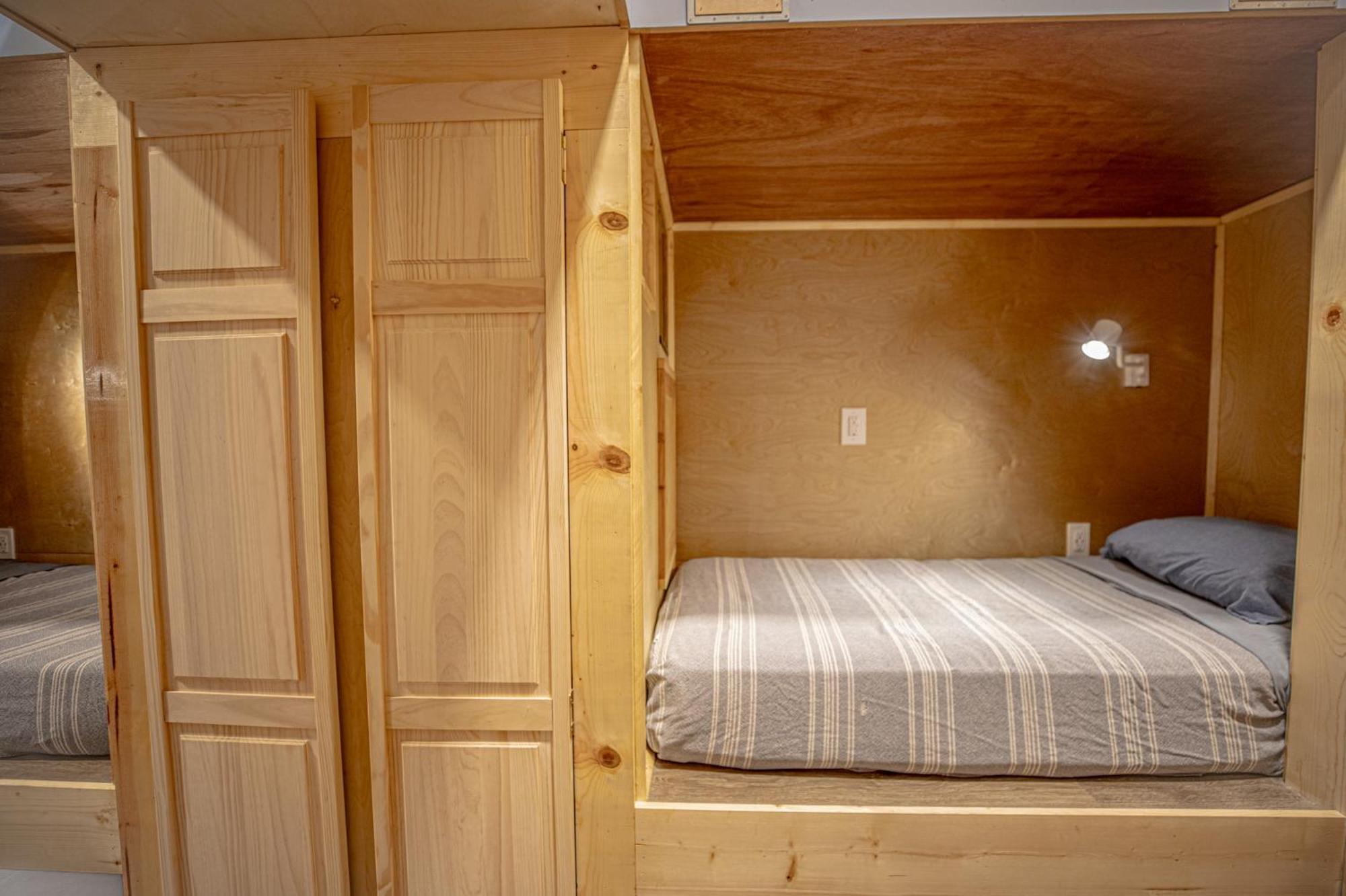 Social Stays - Santa Barbara'S First Hostel On State Street Exteriér fotografie