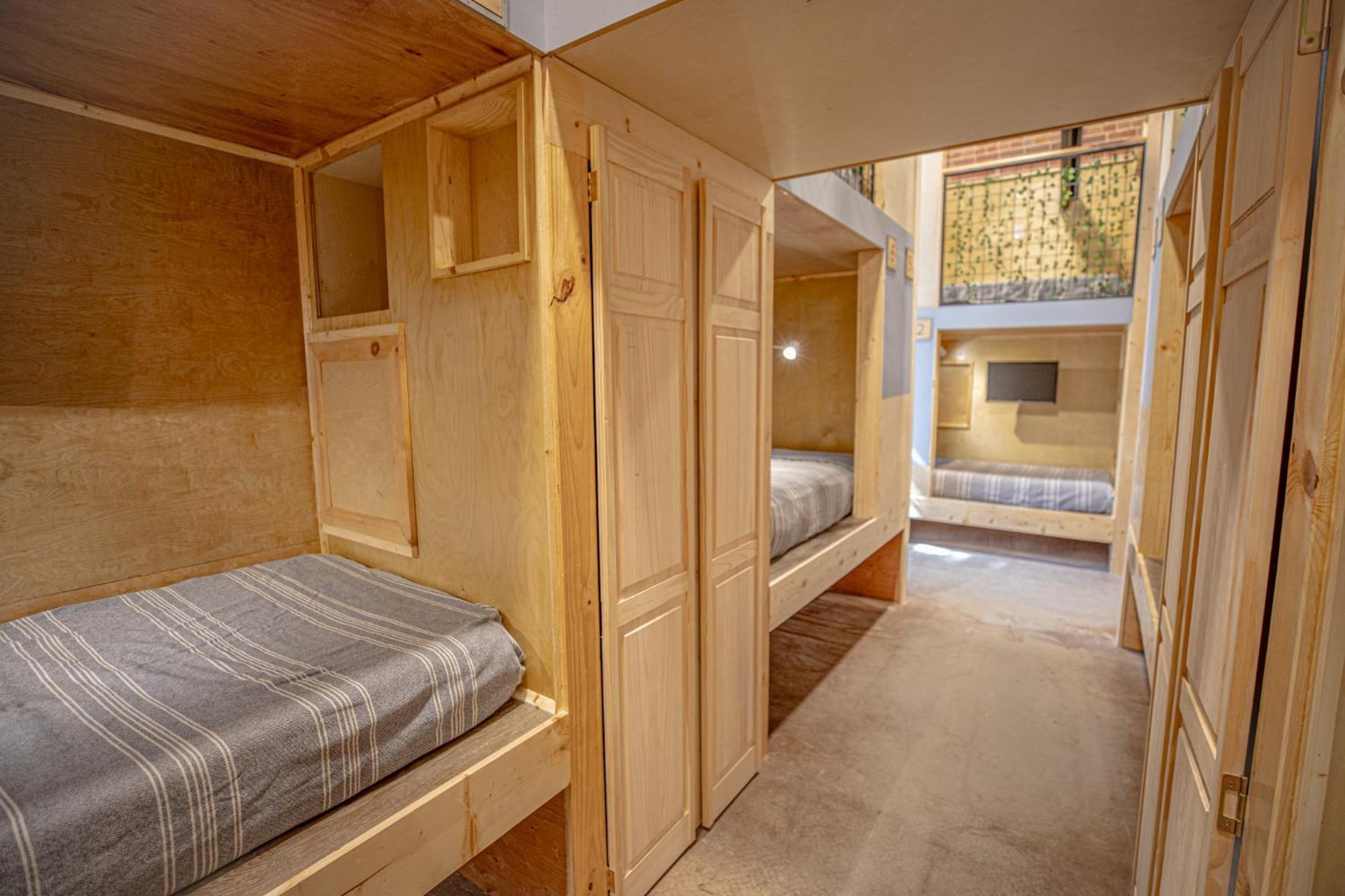 Social Stays - Santa Barbara'S First Hostel On State Street Exteriér fotografie